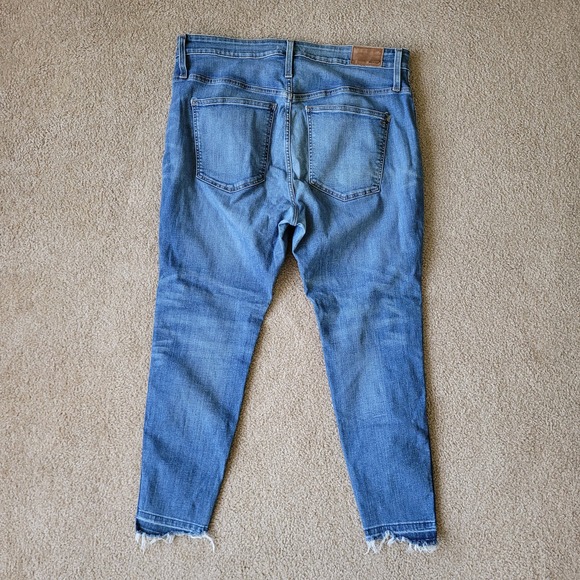 Madewell Curvy High Rise Skinny Distressed Jean Drop Step Hem Edition . Size 34P - Picture 3 of 11